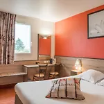Ace Montlucon Hotel