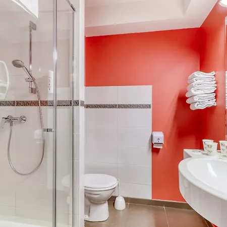 Ace Montluçon Hotel 3*