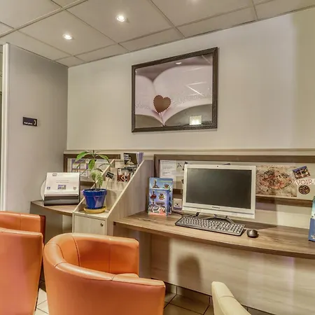 Ace Montluçon Hotel Saint-Victor-des-Oules