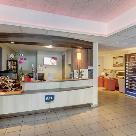 Ace Montluçon Hotel 3*