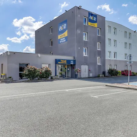 Ace Montlucon Hotel