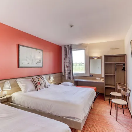 Hotel Ace Montlucon Saint-Victor-des-Oules